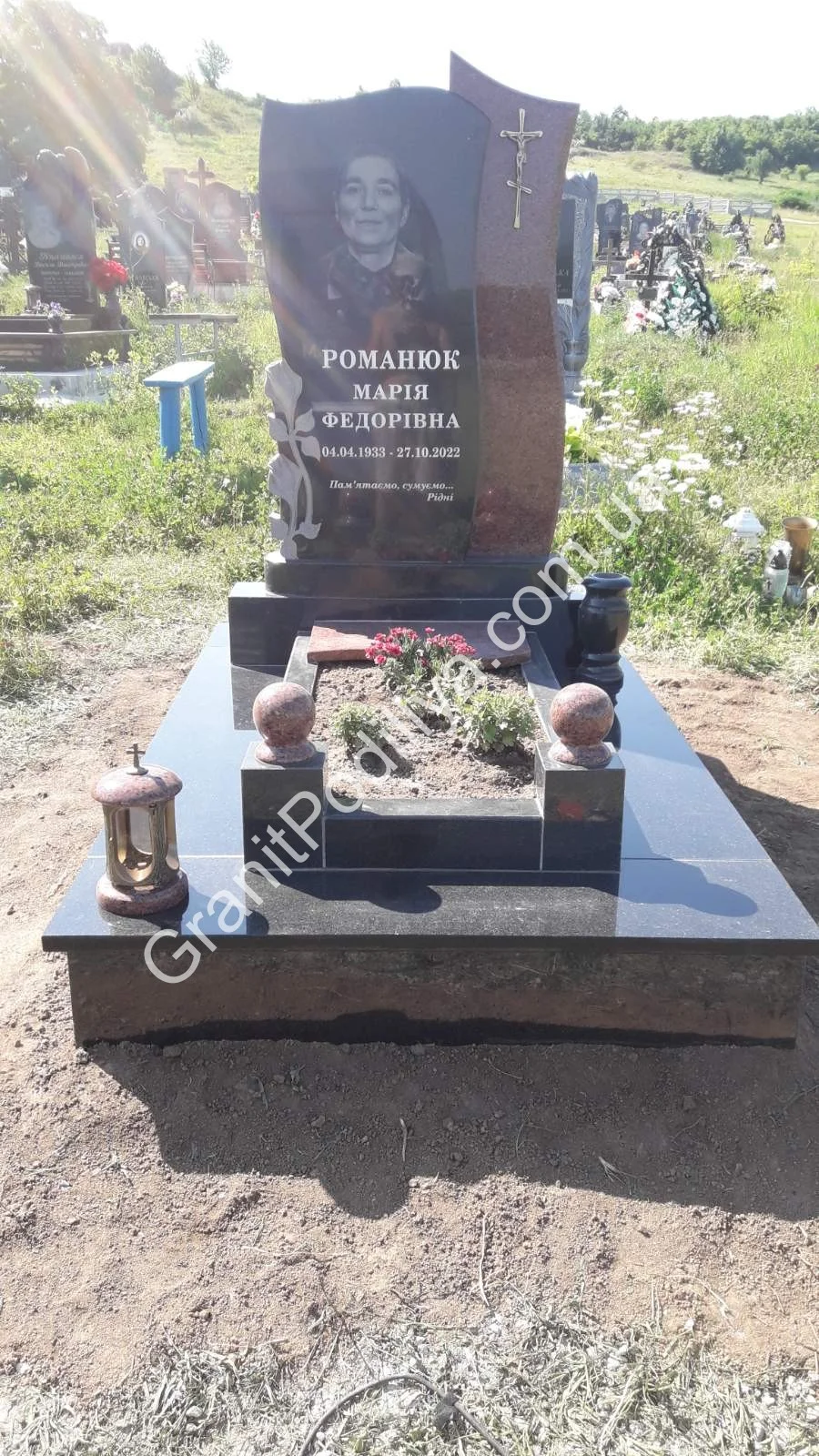 Подвійний пам'ятник з граніту - Кам'янець-Подільський | GranitPodillya